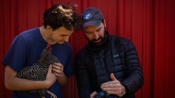 Looking at photos with Cherokee Phoenix. Photo by Tara Pixley.